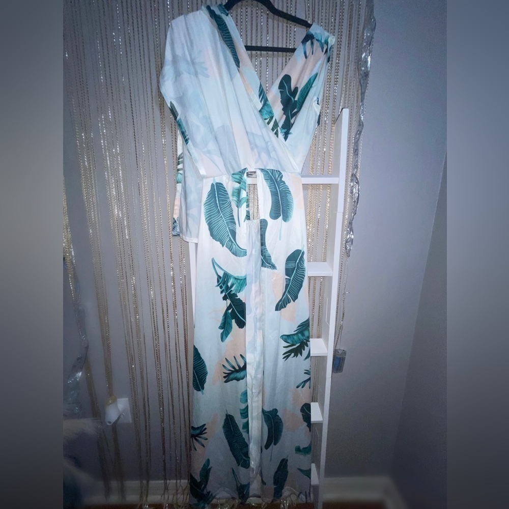 Women's Beach Dress V Neck Boho Print High Split Maxi Dress, Size Large - Picture 2 of 2